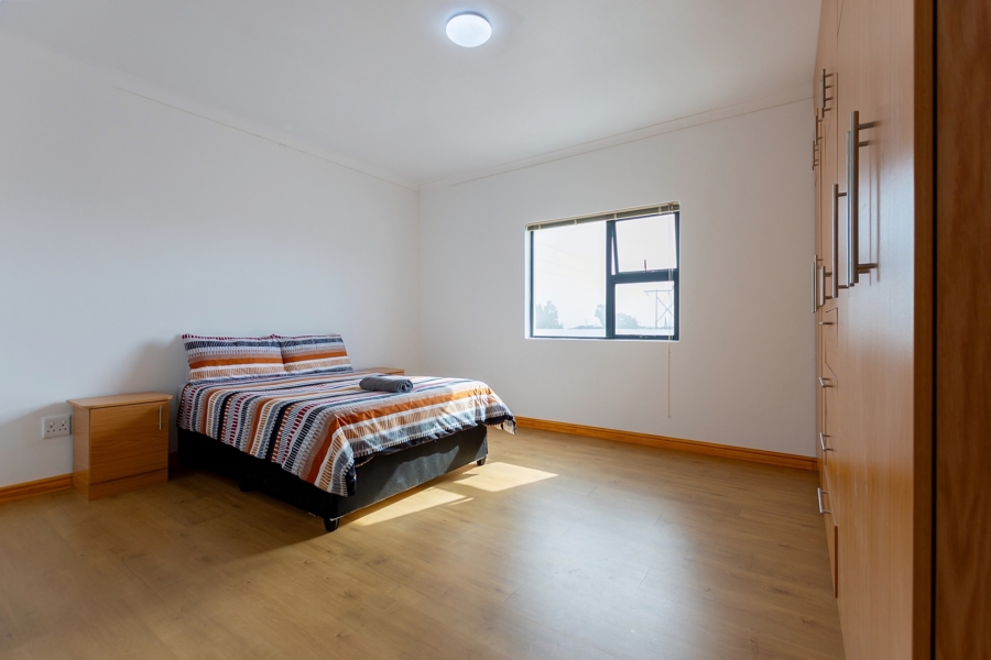 4 Bedroom Property for Sale in Harbour Heights Western Cape